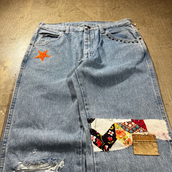 Y2K Wrangler Patchwork Denim Jeans 34x29 Custom Quilt Light Wash Raw Hem - Picture 2 of 7